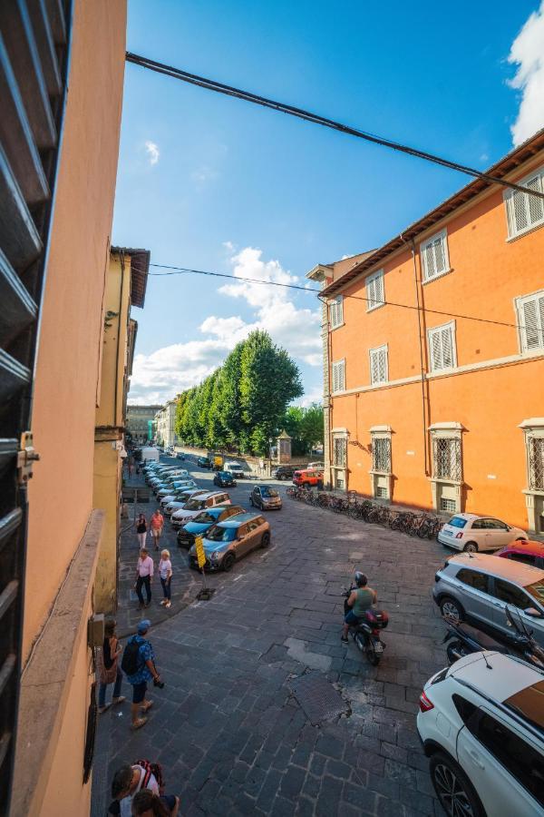 S1 - Serristori Tower Apt - Dolcevita Holiday Firenze Bagian luar foto