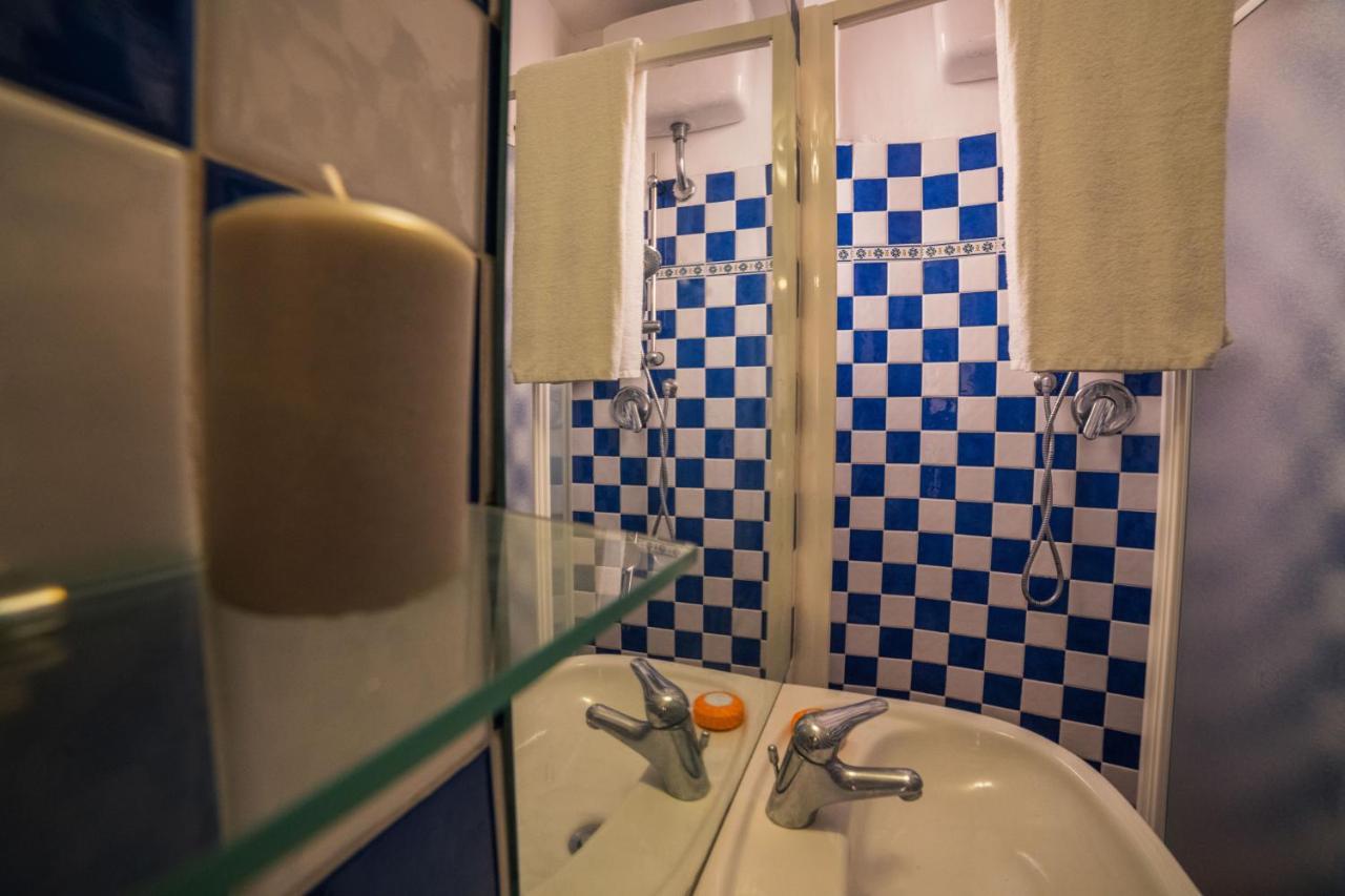 S1 - Serristori Tower Apt - Dolcevita Holiday Firenze Bagian luar foto