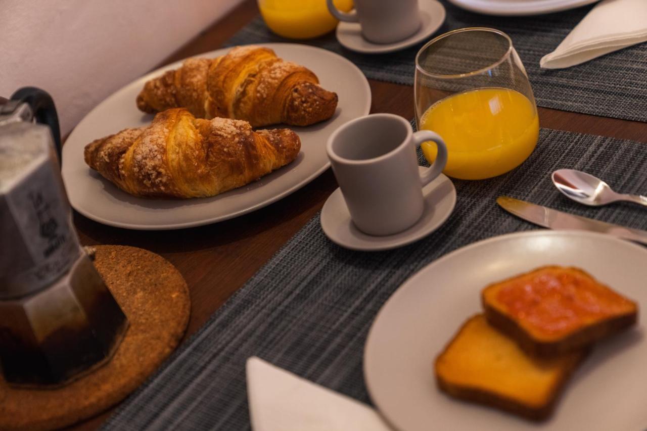 S1 - Serristori Tower Apt - Dolcevita Holiday Firenze Bagian luar foto