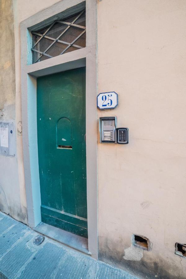 S1 - Serristori Tower Apt - Dolcevita Holiday Firenze Bagian luar foto